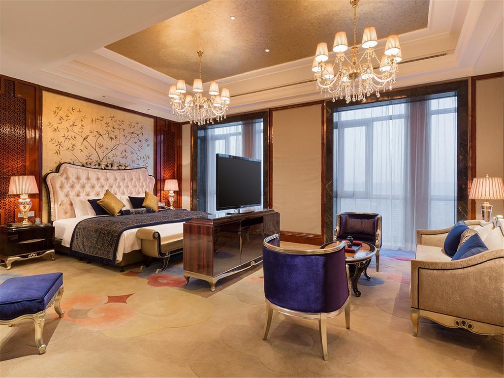 Готель Wanda Realm Fushun Fushun  Екстер'єр фото