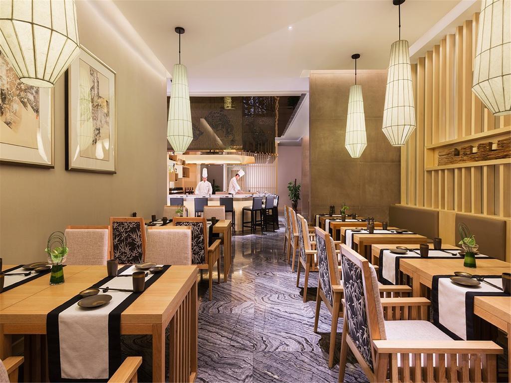 Готель Wanda Realm Fushun Fushun  Екстер'єр фото
